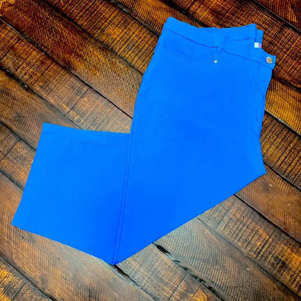 0010 - Tanjay Capri Pants